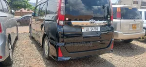 Toyota Noah 2016 Black