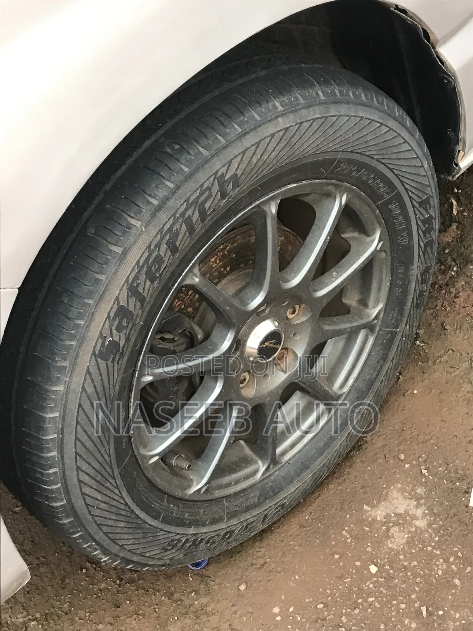 Toyota Noah 2006 Silver