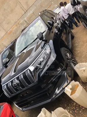 Toyota Land Cruiser Prado 2.7 2023 Black
