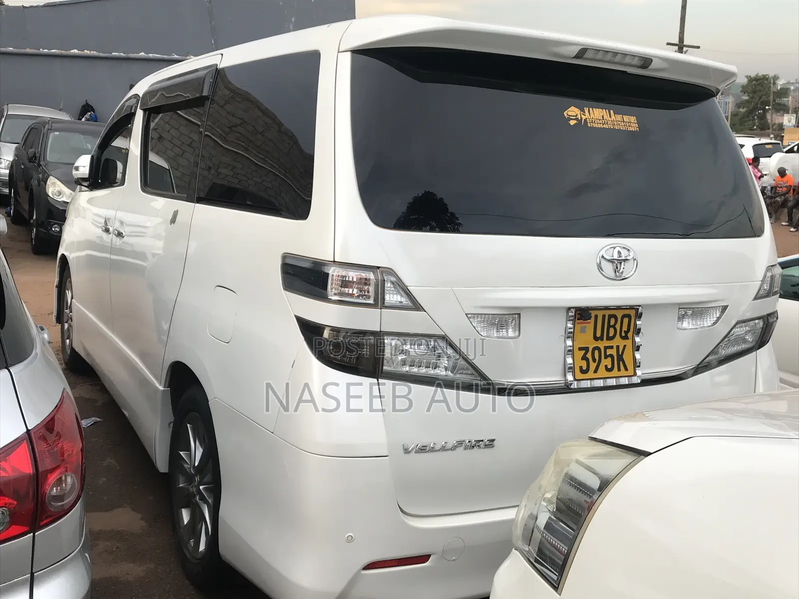 Toyota Vellfire 2009 White