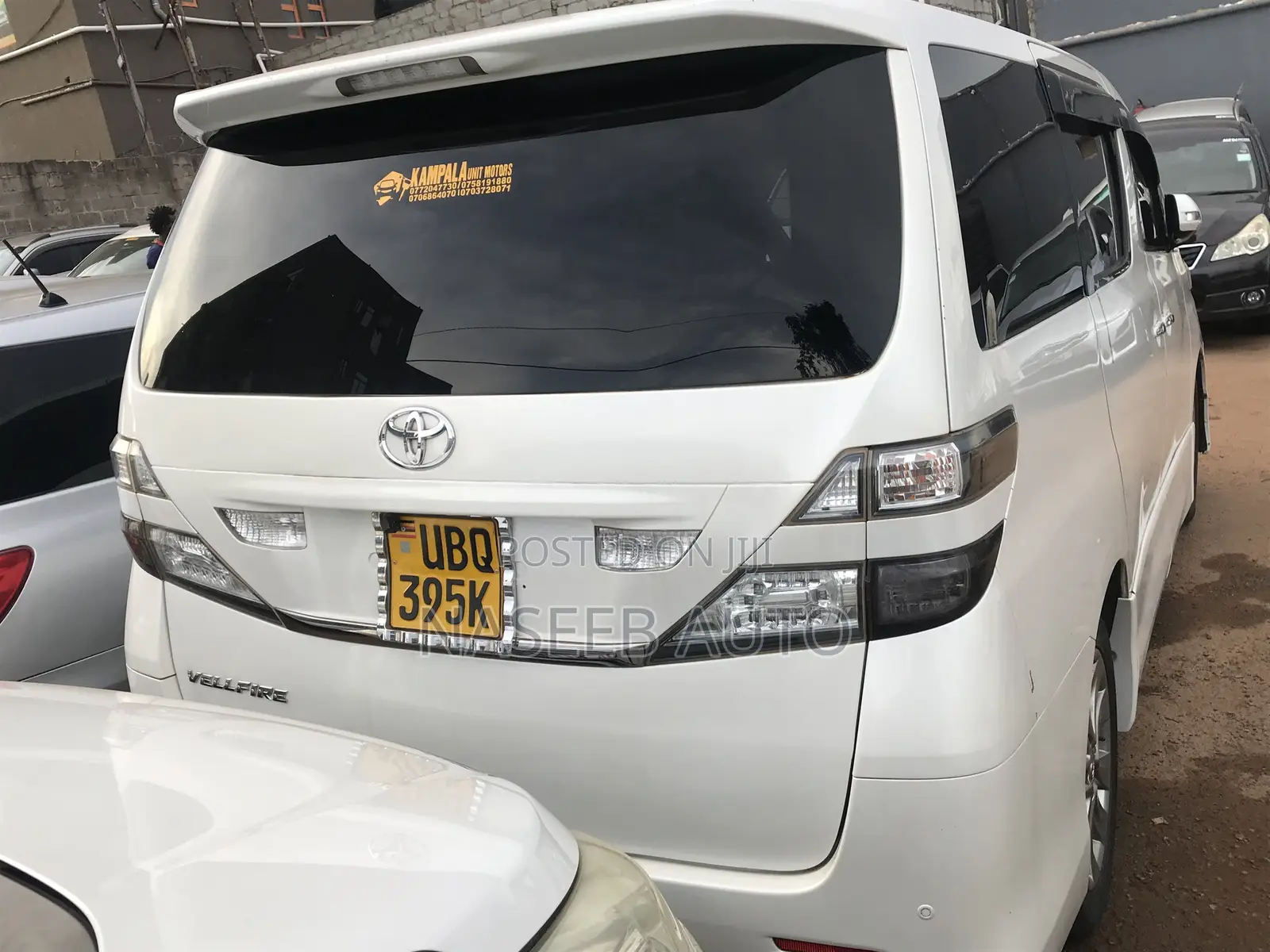 Toyota Vellfire 2009 White