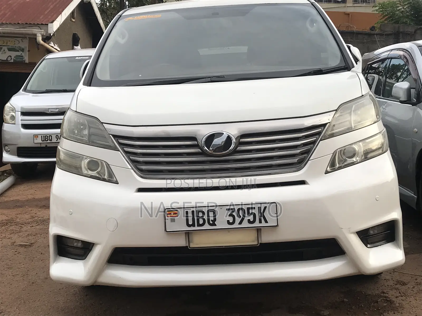 Toyota Vellfire 2009 White