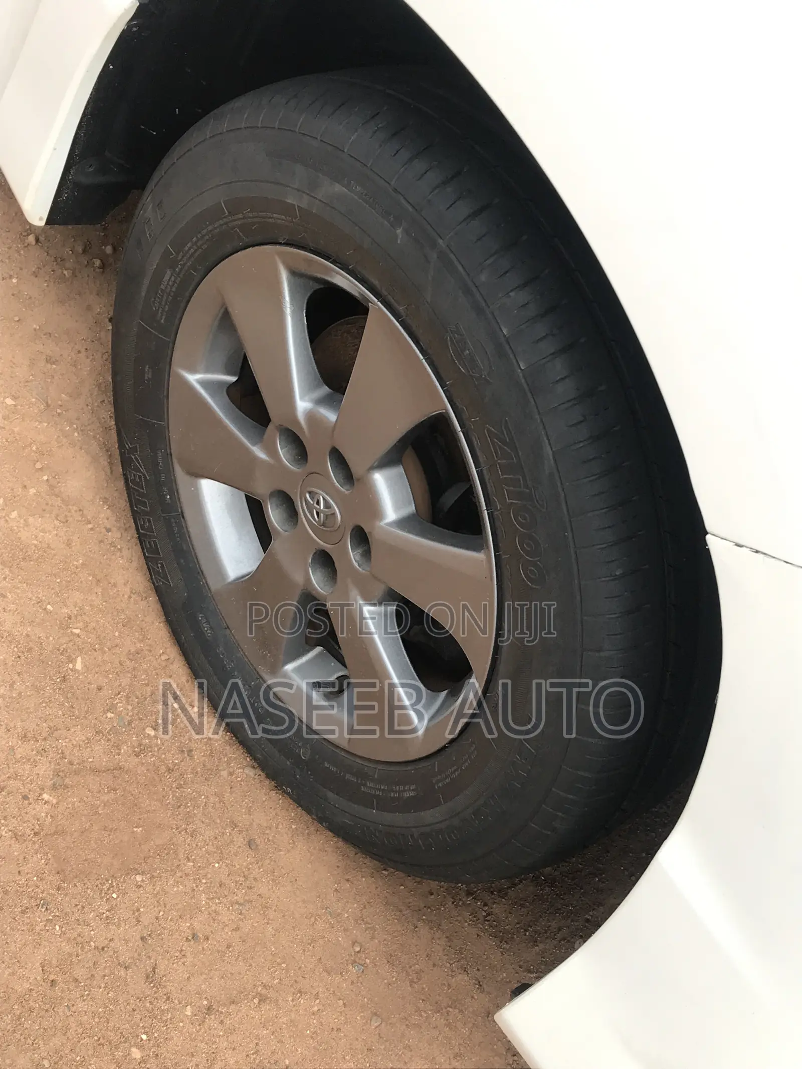 Toyota Alphard 2009 White