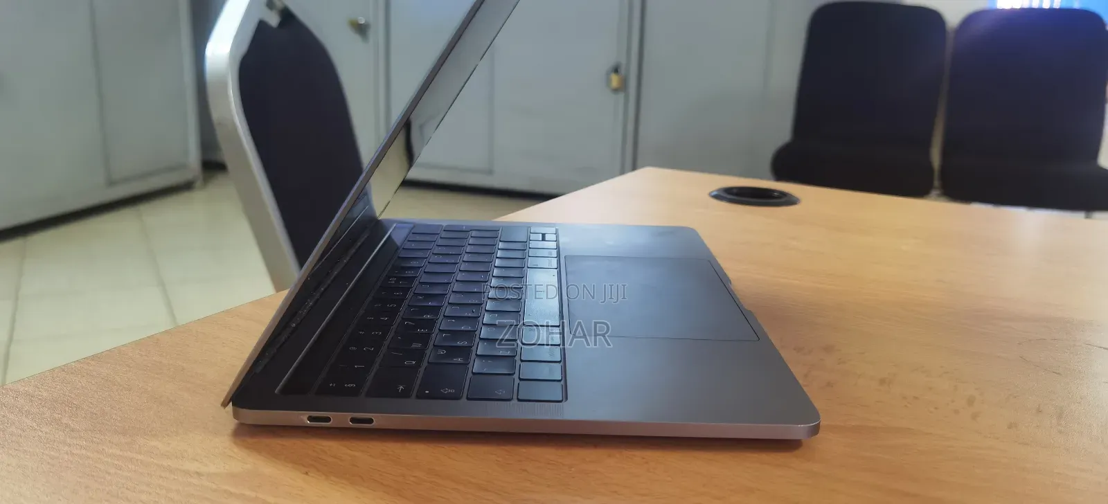 Laptop Apple MacBook Pro 2017 16GB Intel Core i7 SSHD (Hybrid) 256GB