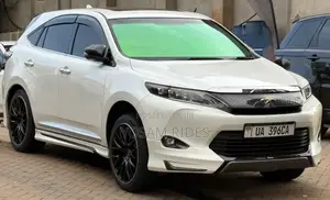 Toyota Harrier 2.0 2017 White