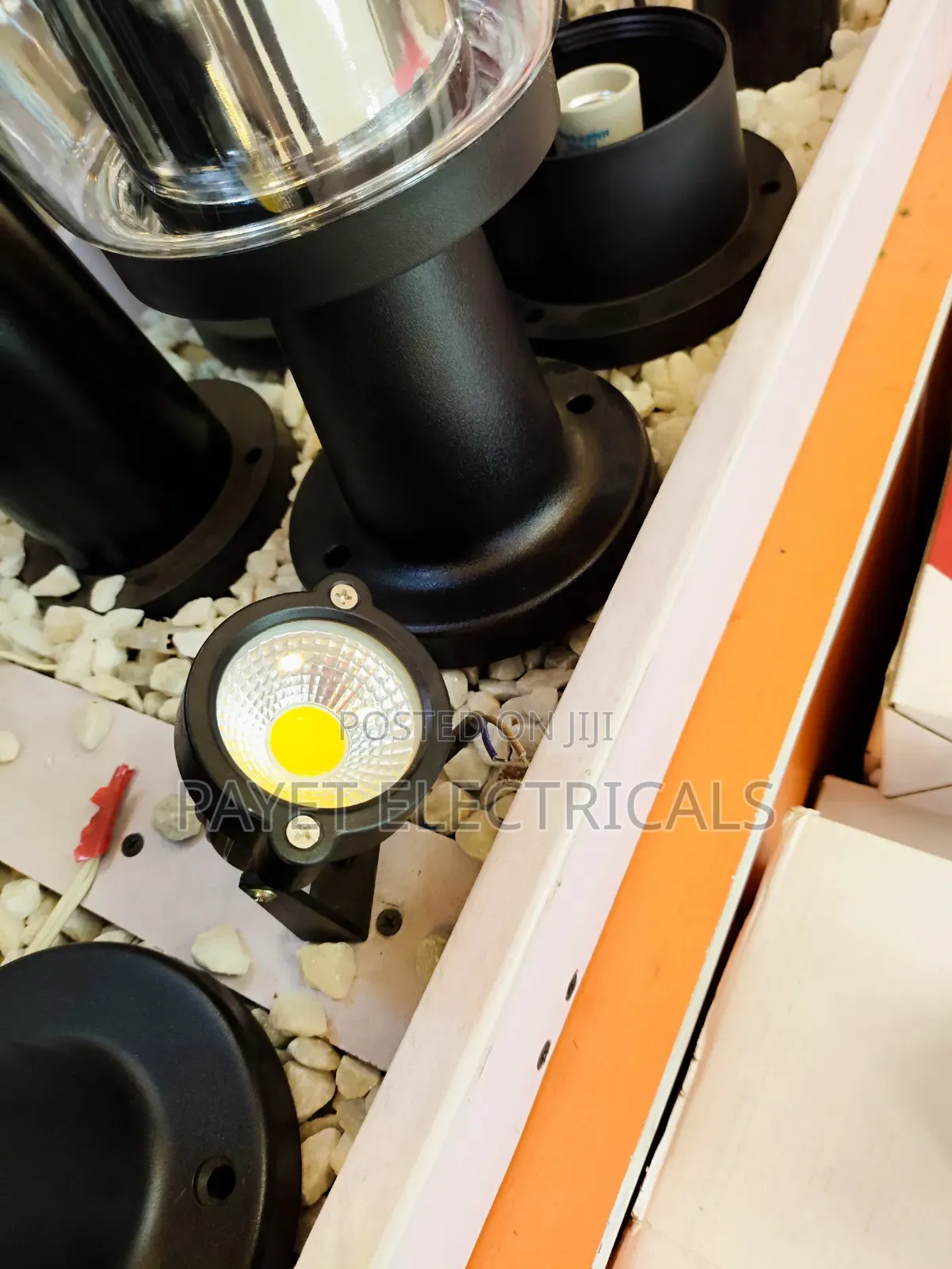 Simple Outdoor Garden Light