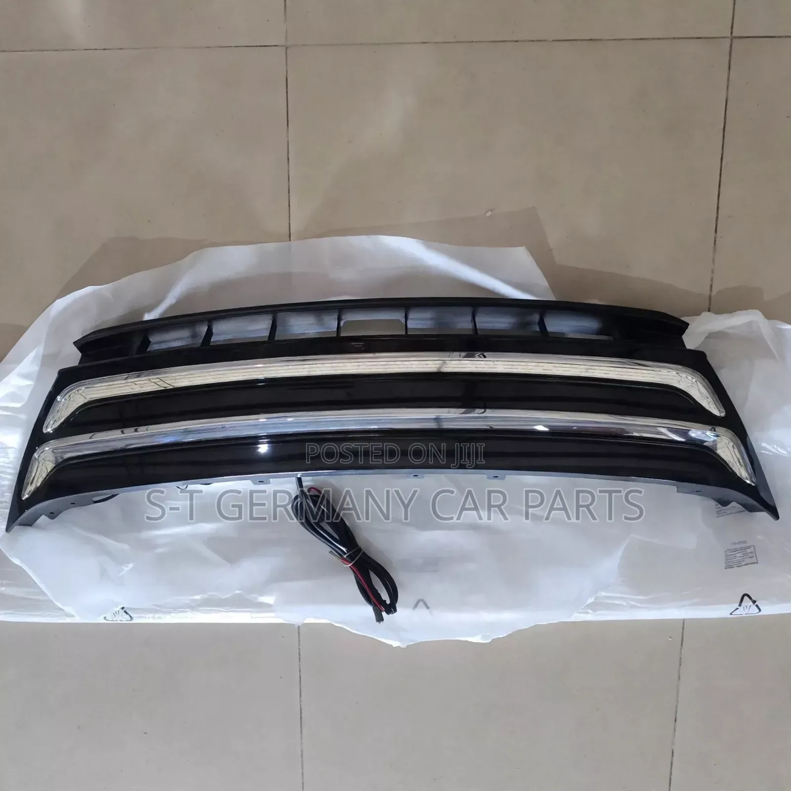 Front Bumper Grills for Toyota Harrier Hybrid