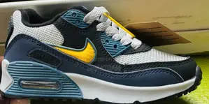 Nike Air Max 90