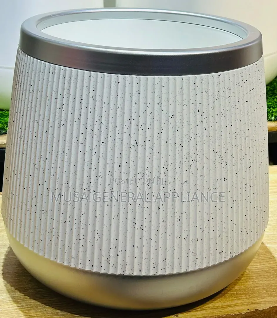 Cylindrical Plant Pot White/Gold