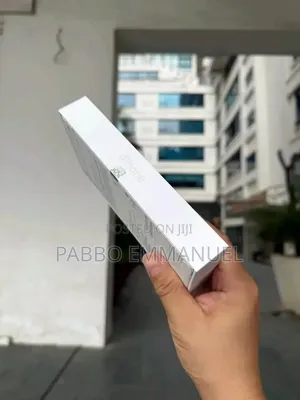 New Apple iPhone 17 Pro Max 256 GB White