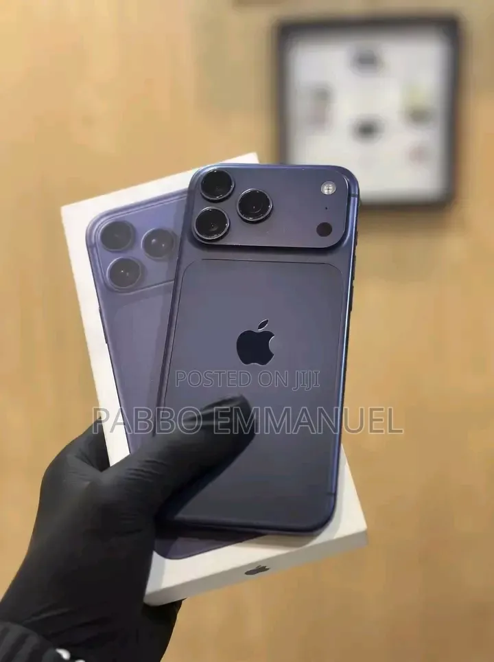 New Apple iPhone 17 Pro Max 256 GB Blue