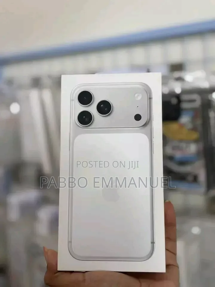 New Apple iPhone 17 Pro Max 256 GB White