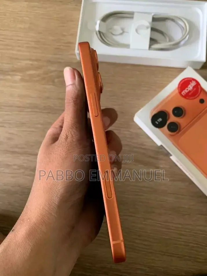 New Apple iPhone 17 Pro Max 1 TB Orange