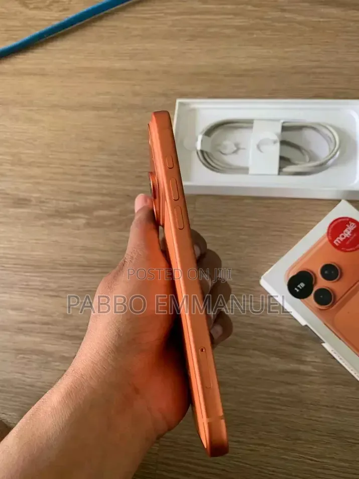 New Apple iPhone 17 Pro Max 1 TB Orange