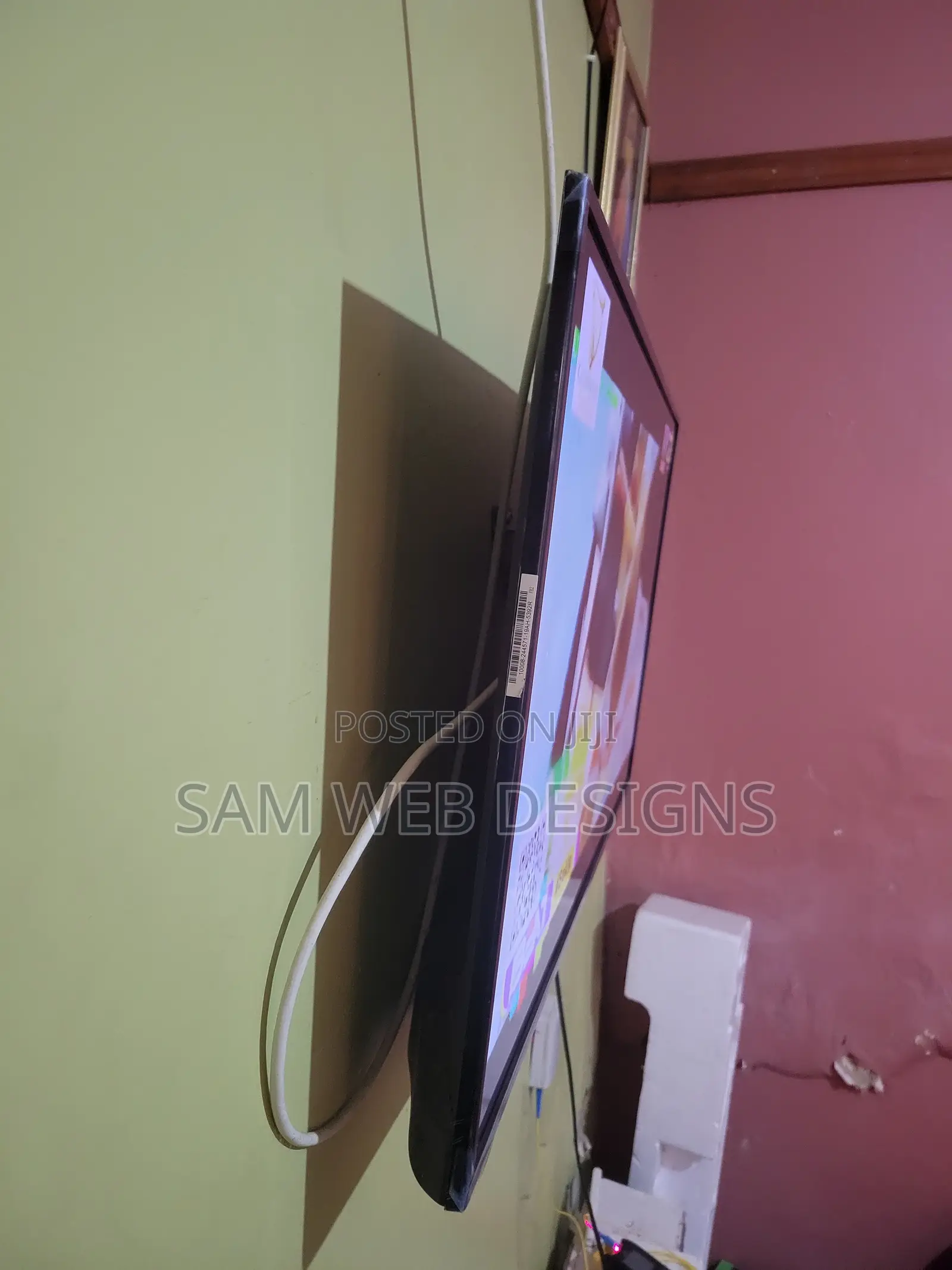 Hisense 40" Smart Vidaa TV