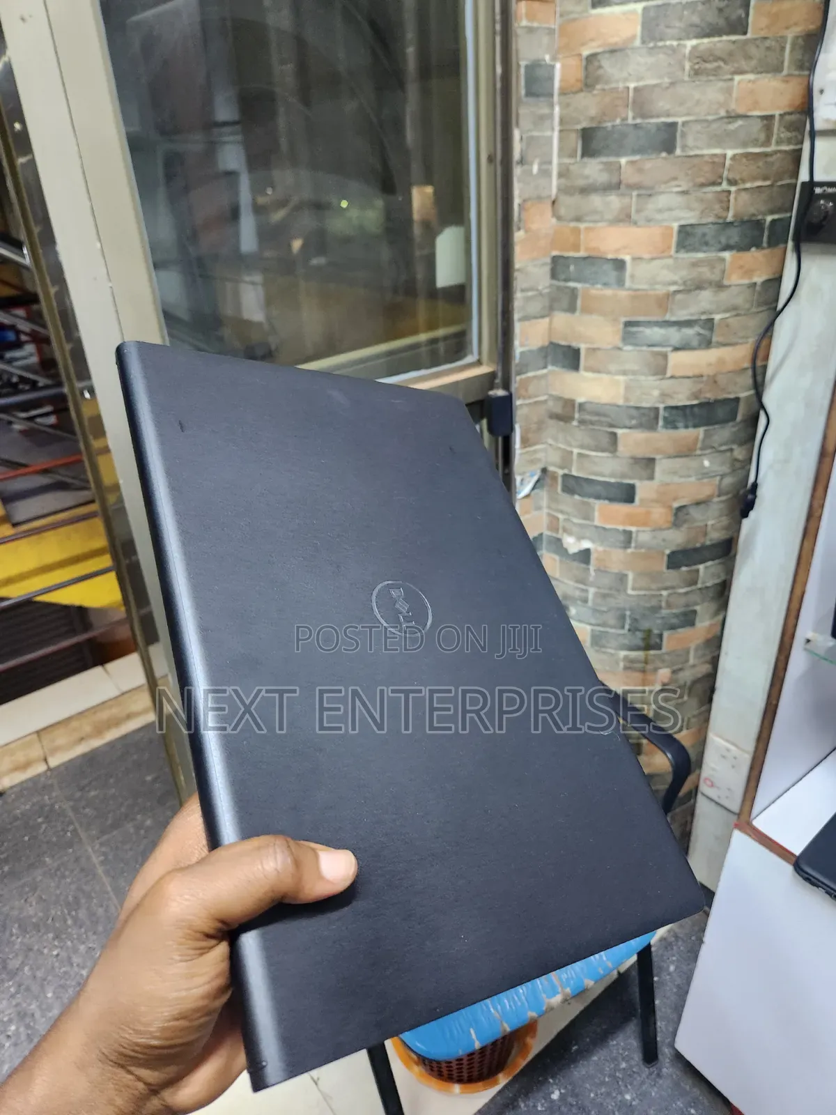 Laptop Dell Inspiron M501R 4GB Intel Celeron HDD 500GB