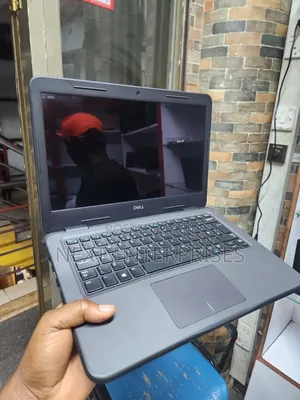 Laptop Dell Latitude 3300 4GB Intel Core i3 SSD 128GB