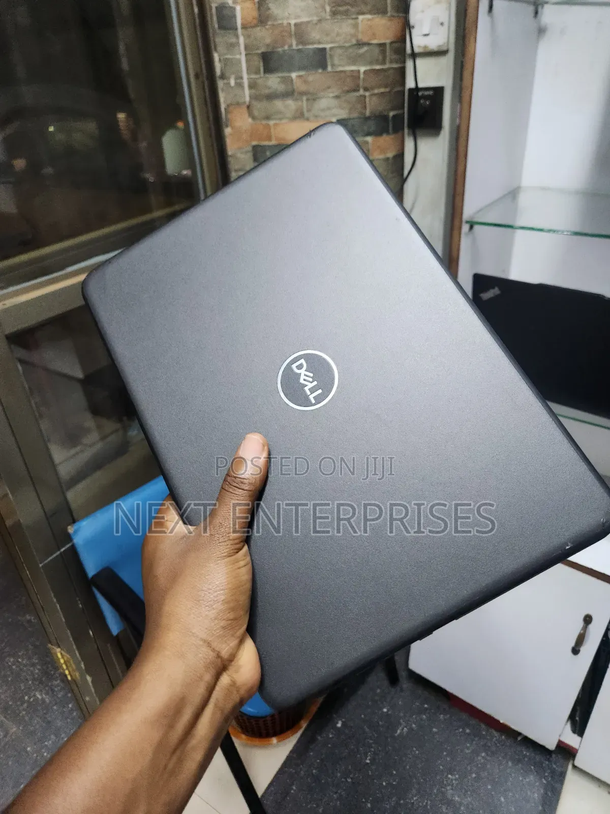 Laptop Dell Latitude 3300 4GB Intel Core i3 SSD 128GB