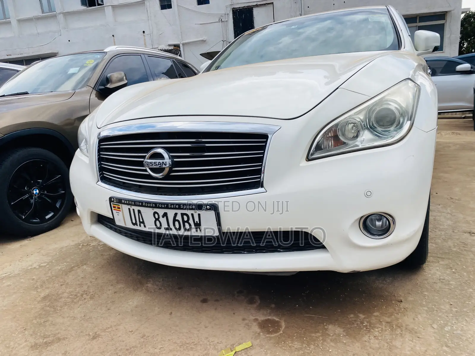 Nissan Fuga 2012