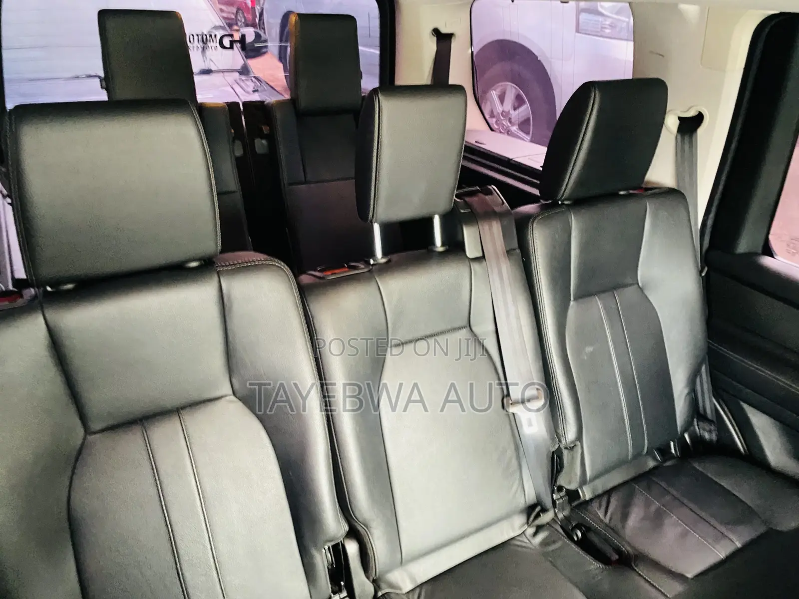 Land Rover Discovery 2015 Gray