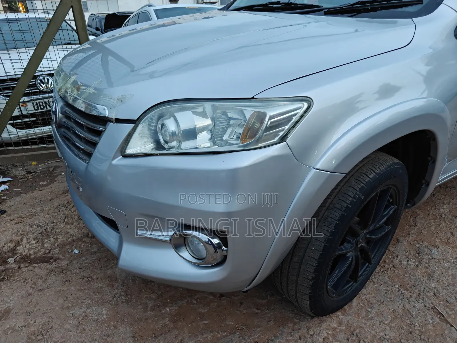 Toyota Vanguard 2011 Silver