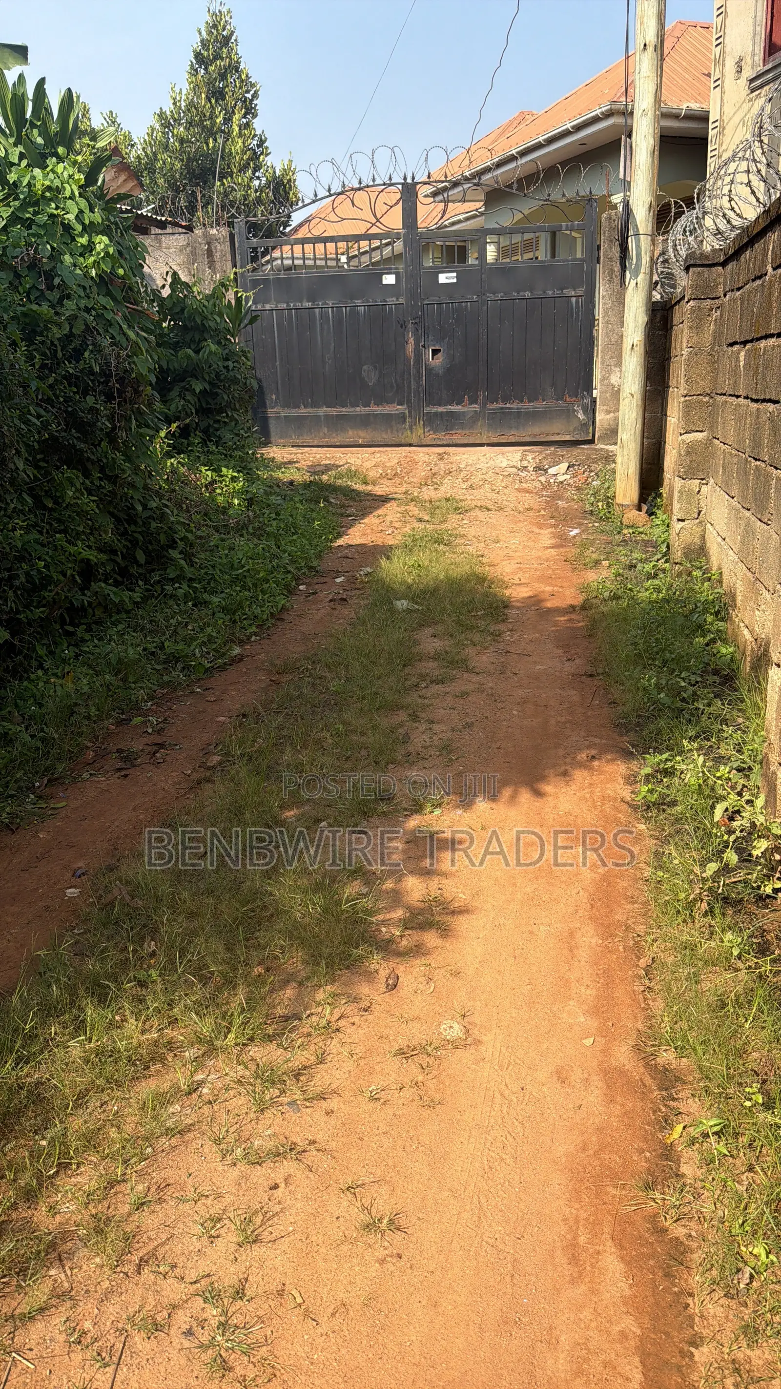 Titled 100x100ft Plot for Sale Entebbe