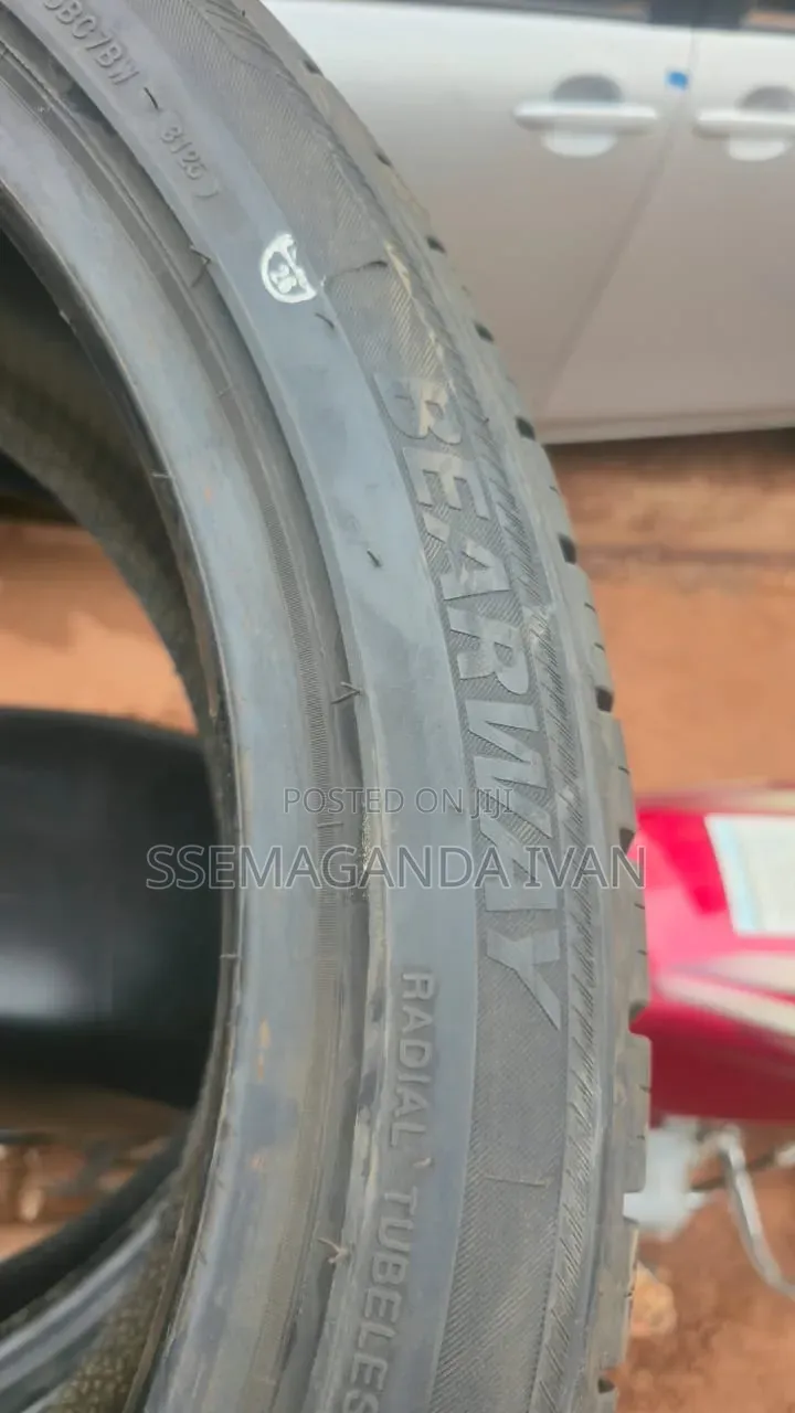 275/40r22 Bearway Tires for Rangerover