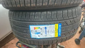 275/40r22 Bearway Tires for Rangerover