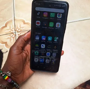 Infinix Smart 8 128 GB Black
