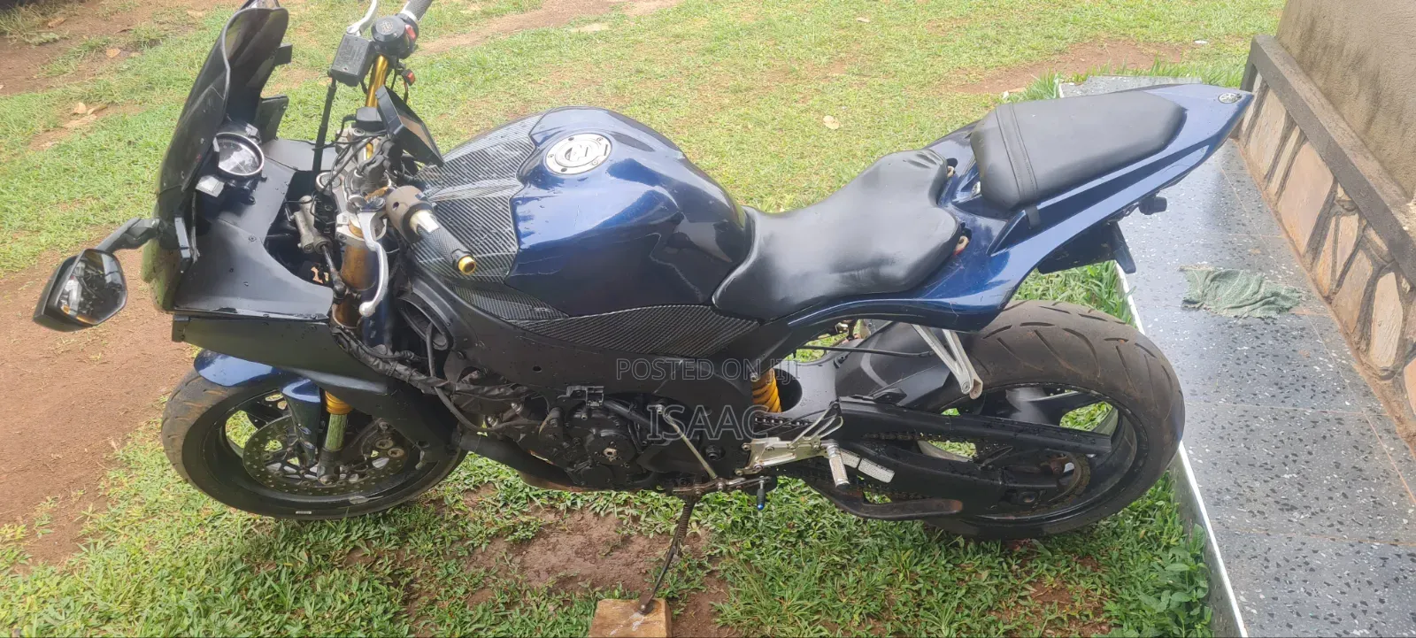 Yamaha R1 2012 Blue