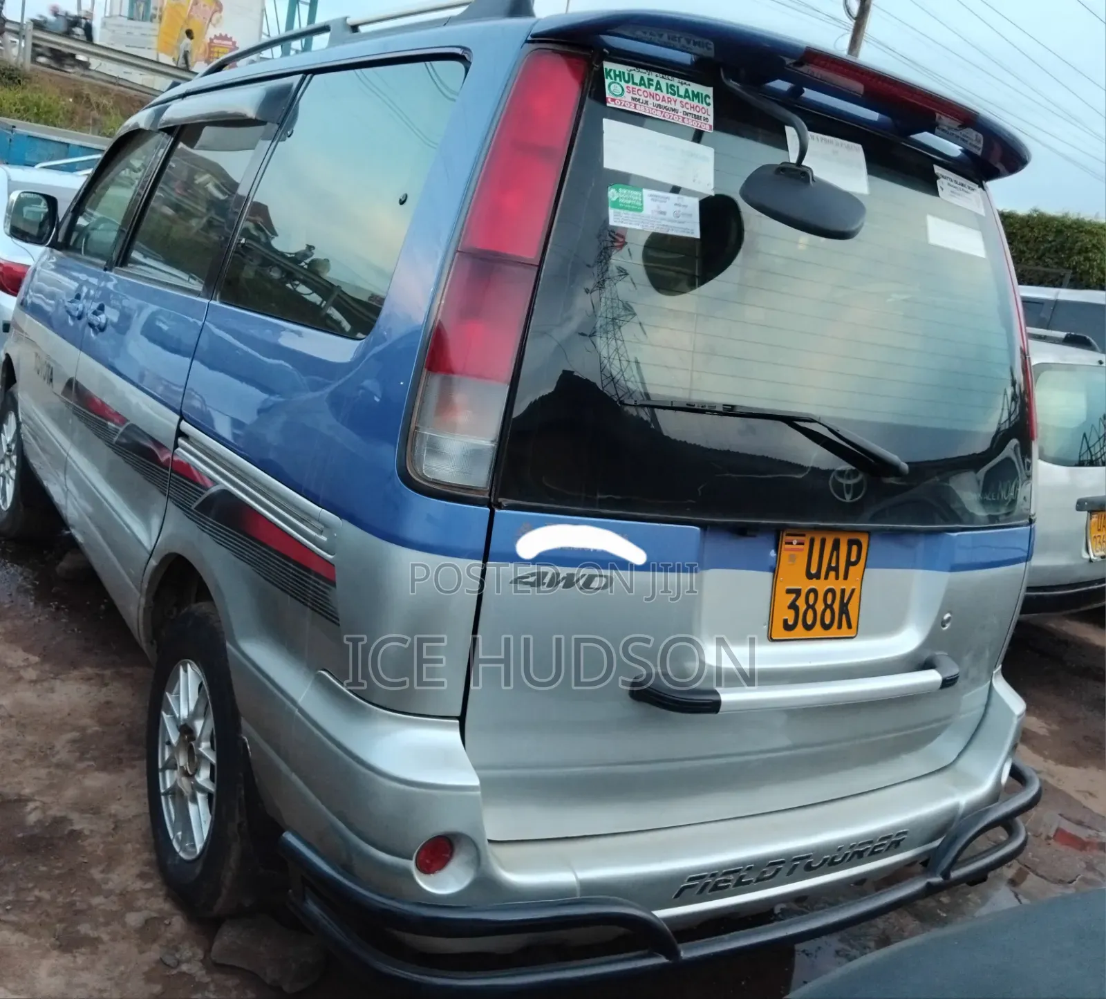 Toyota Noah 2001
