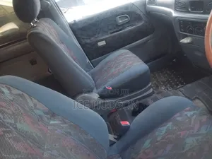 Toyota Noah 2001