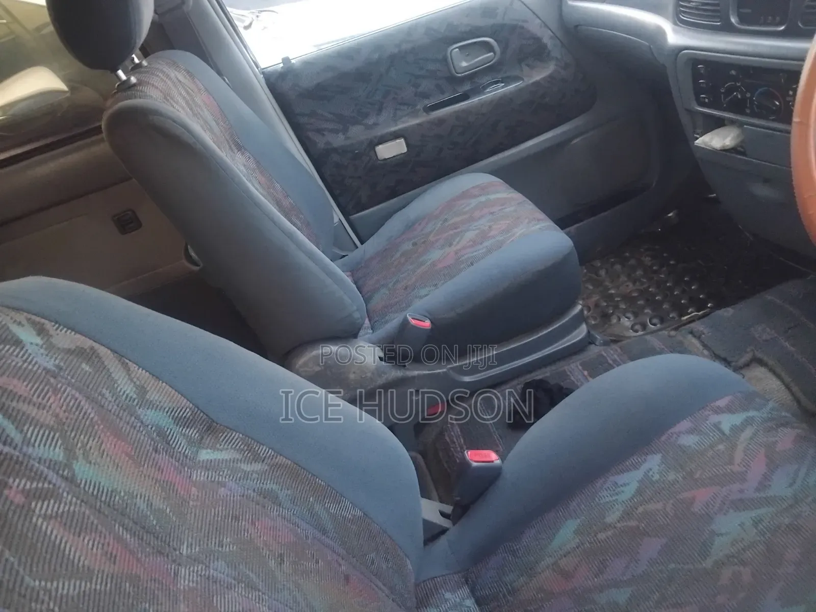 Toyota Noah 2001