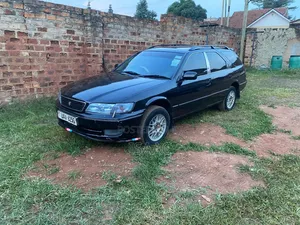 Toyota Mark II Qualis 2.2 AWD 2000 Black