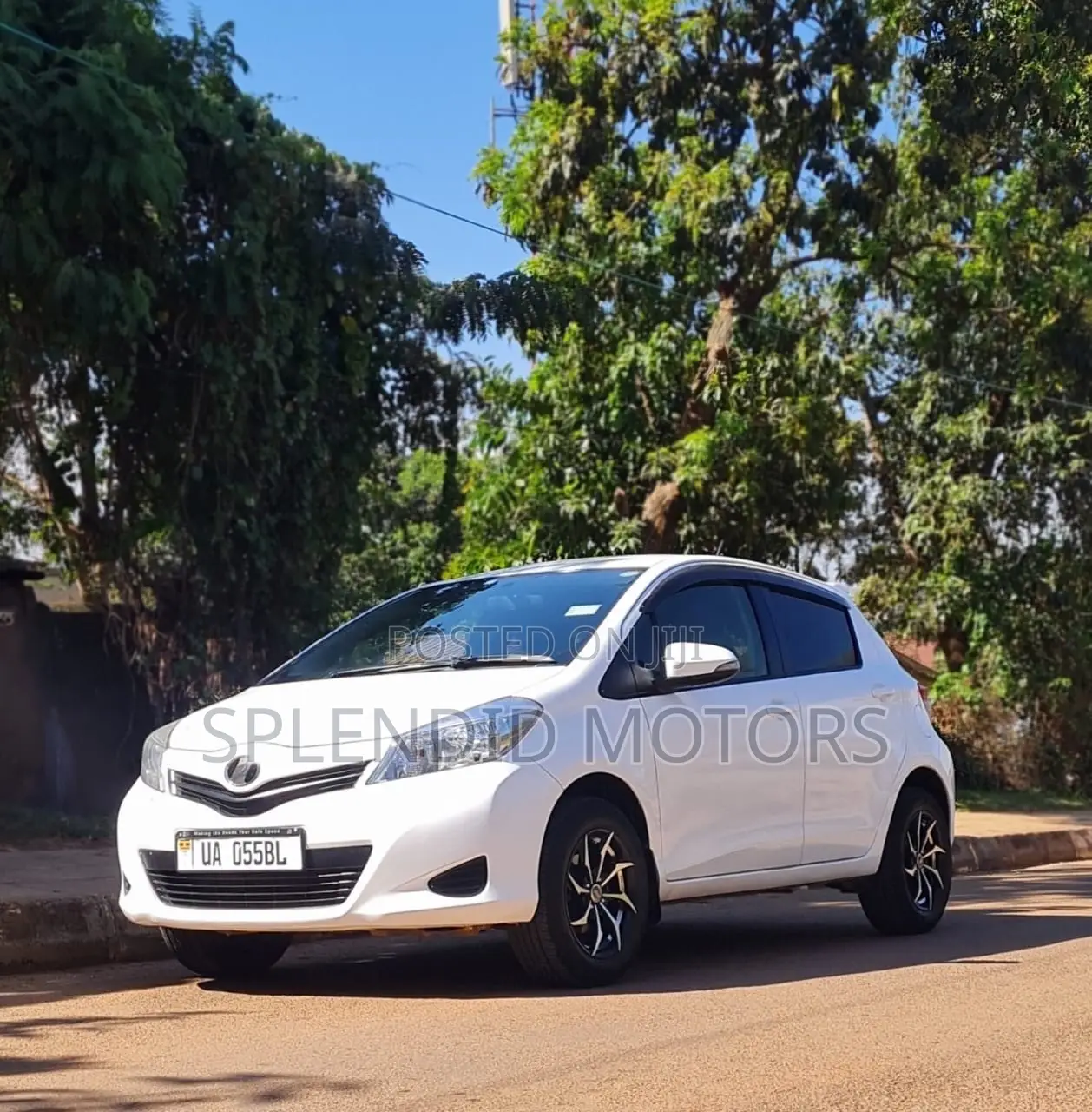 Toyota Vitz 2012 White