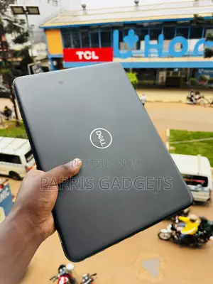Laptop Dell Latitude 3300 4GB Intel Core i3 SSD 128GB