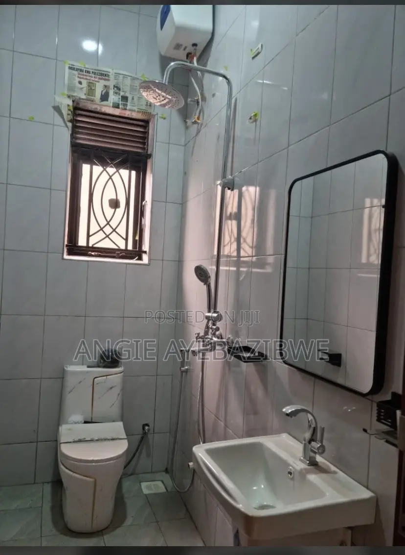 Furnished 6bdrm House in Kira for sale