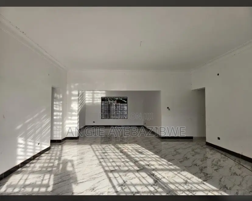 Furnished 6bdrm House in Kira for sale