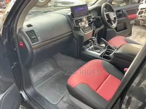 Land Cruiser V8 for Hire at Self-Drive or Chauffeur.