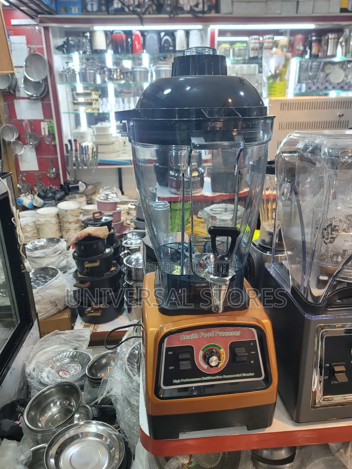 High-Capacity Commercial Multi-Purpose Blender and Beverage Dispenser