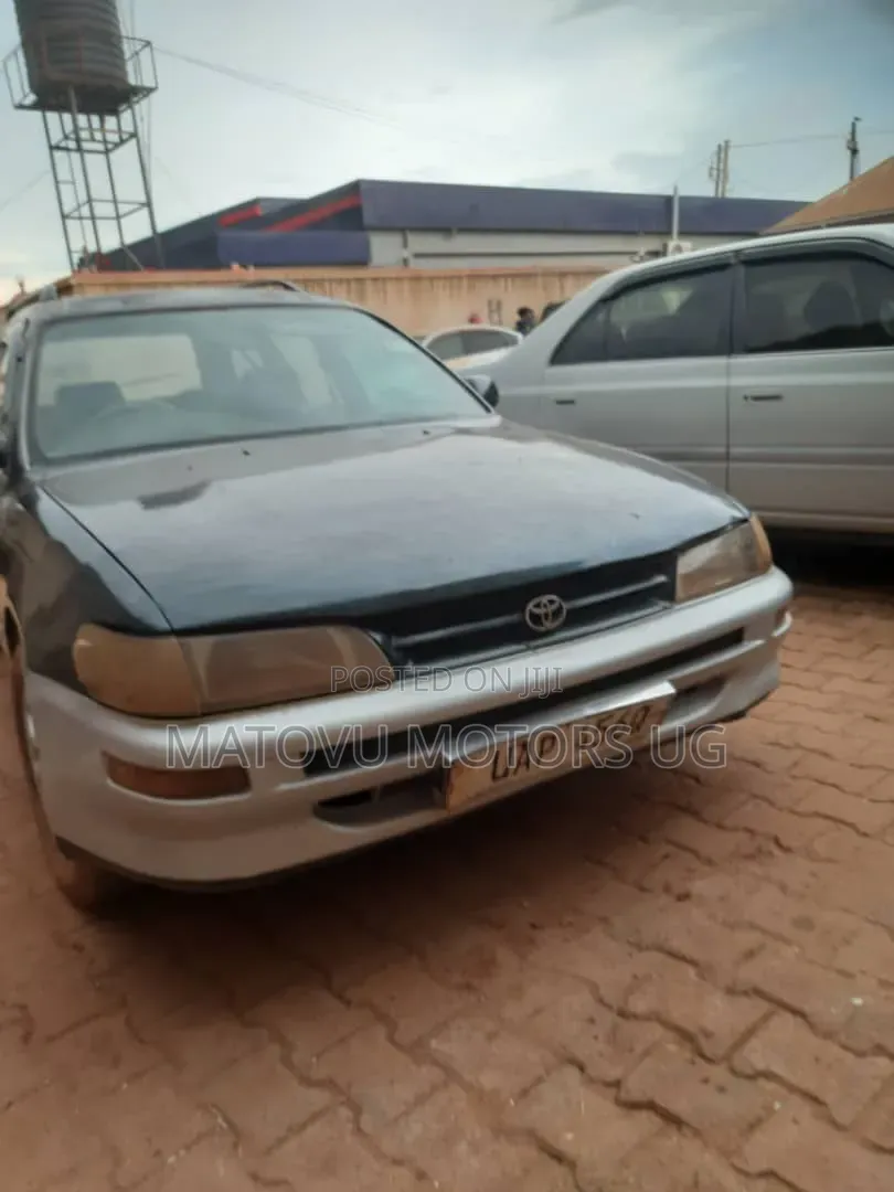 Toyota Corolla Touring 2020 Blue