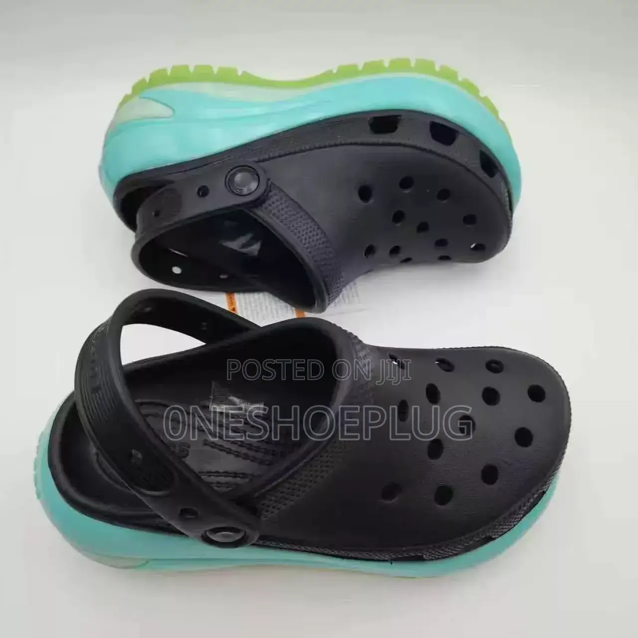 Mega Crocs