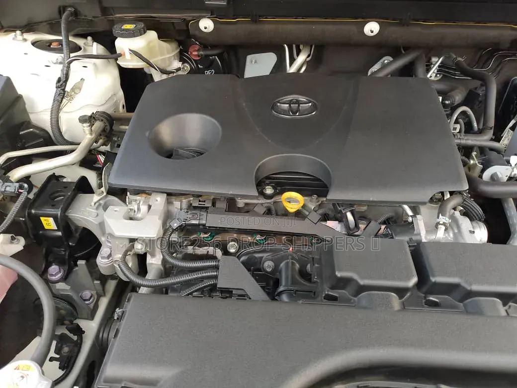 Toyota RAV4 XLE Premium FWD 2019 White