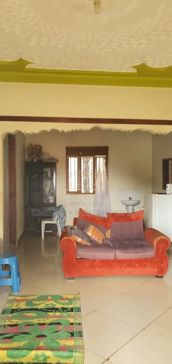 5bdrm House in Division A for sale