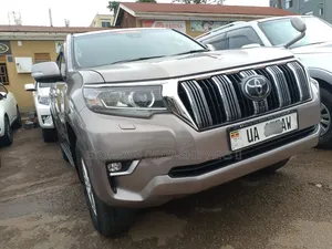Toyota Land Cruiser Prado 2.7 2021 Silver
