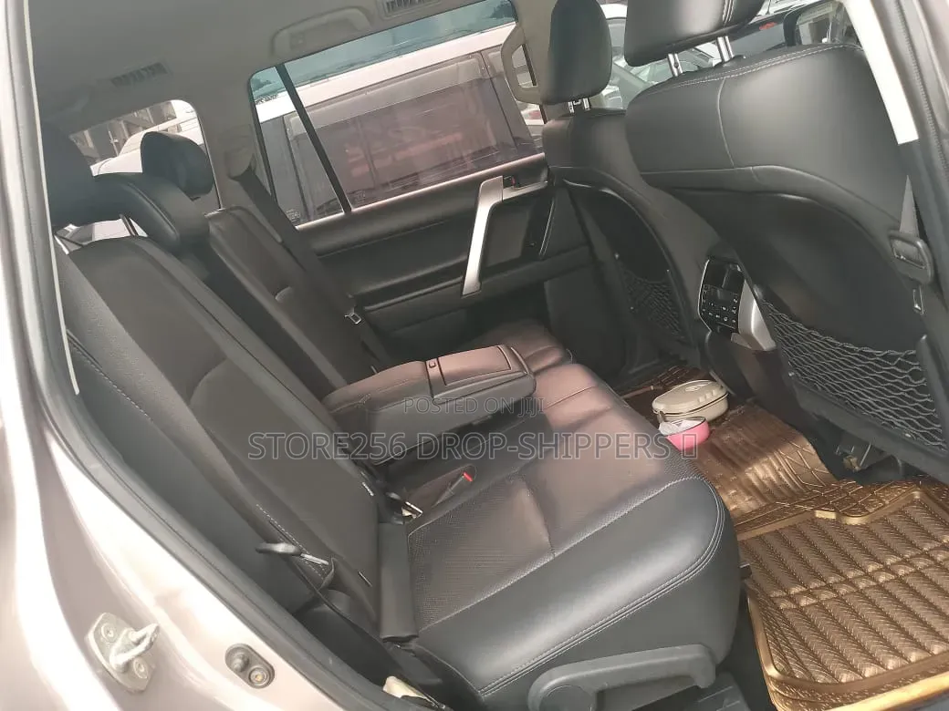 Toyota Land Cruiser Prado 2.7 2021 Silver