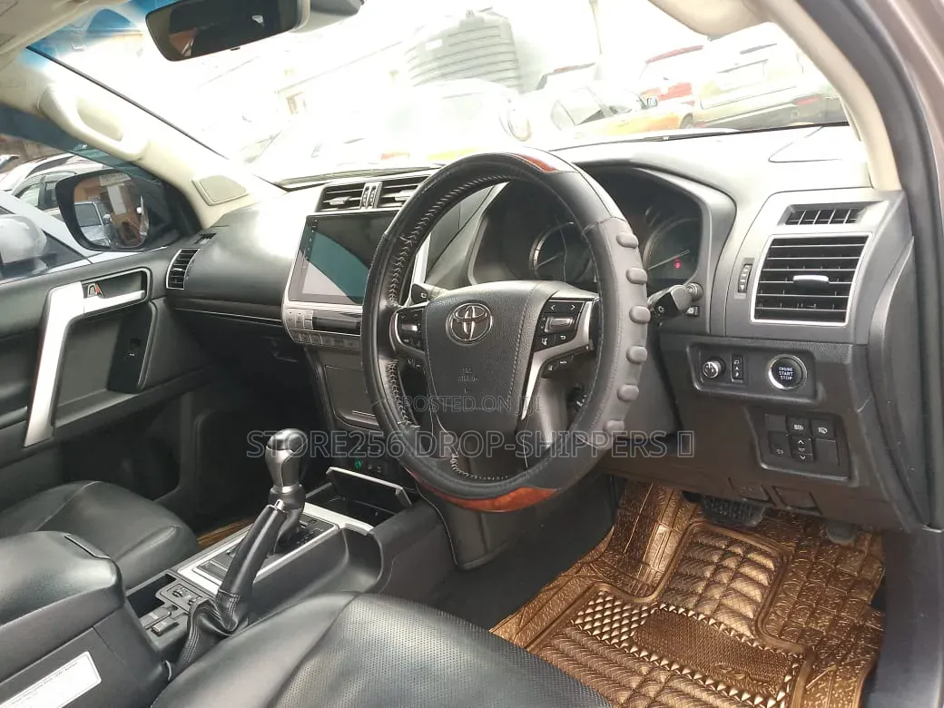Toyota Land Cruiser Prado 2.7 2021 Silver