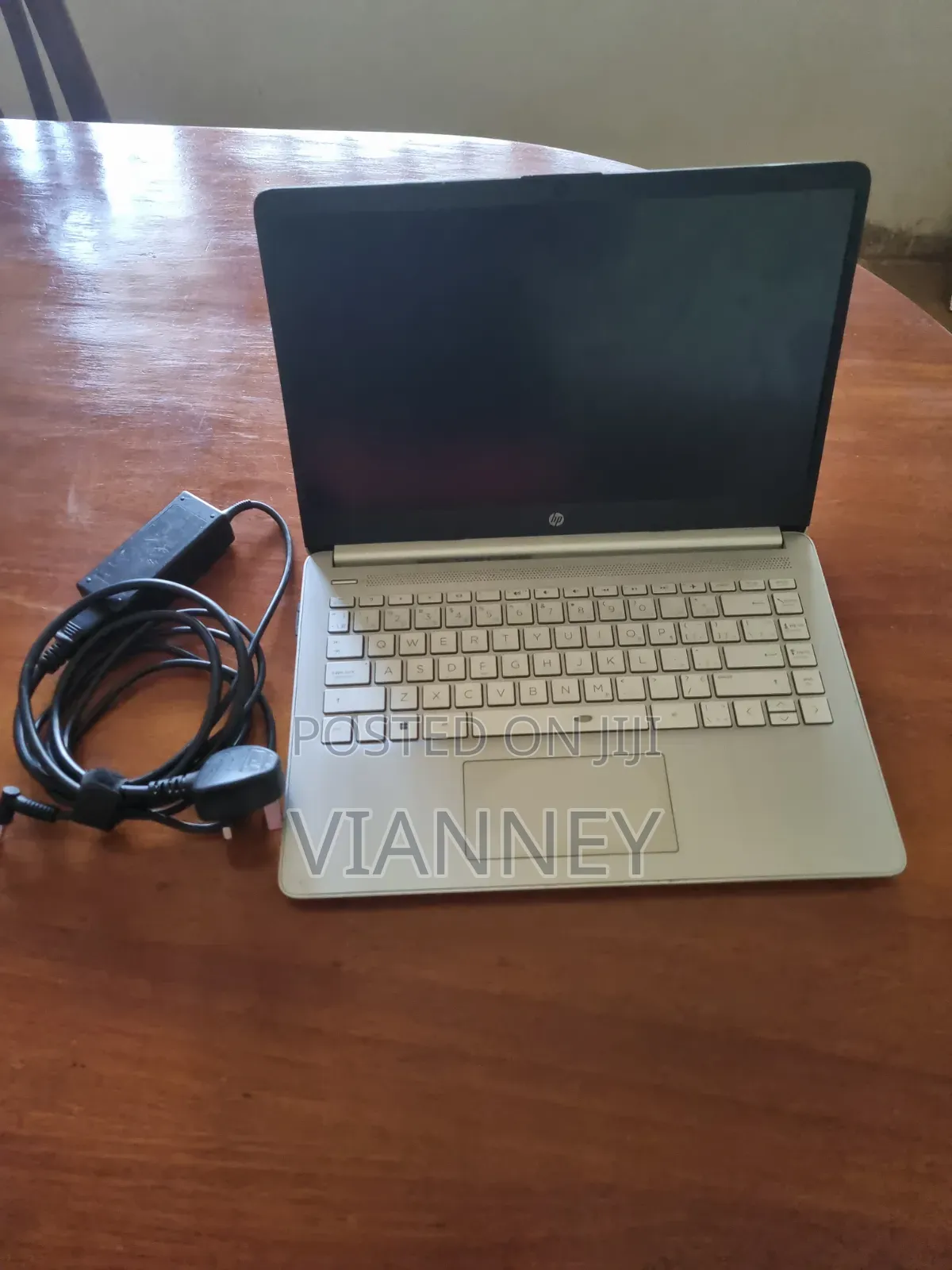 Laptop HP 14S 4GB AMD eMMC 60GB