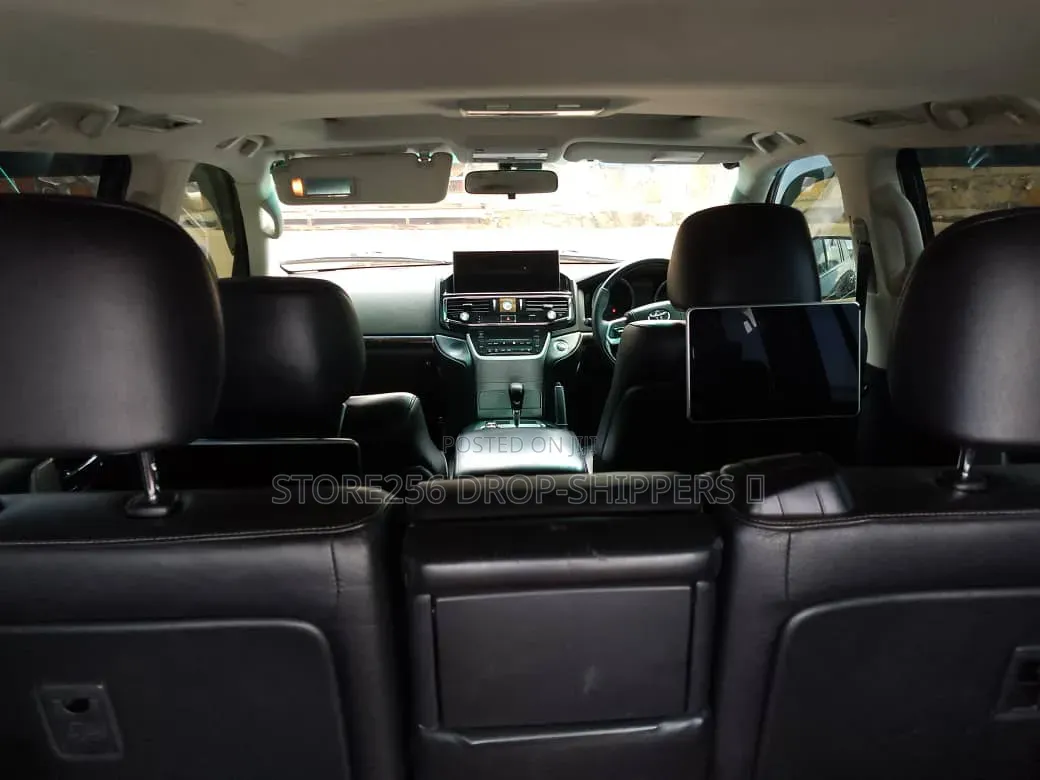 Toyota Land Cruiser 4.6 V8 VXR 2016 Black