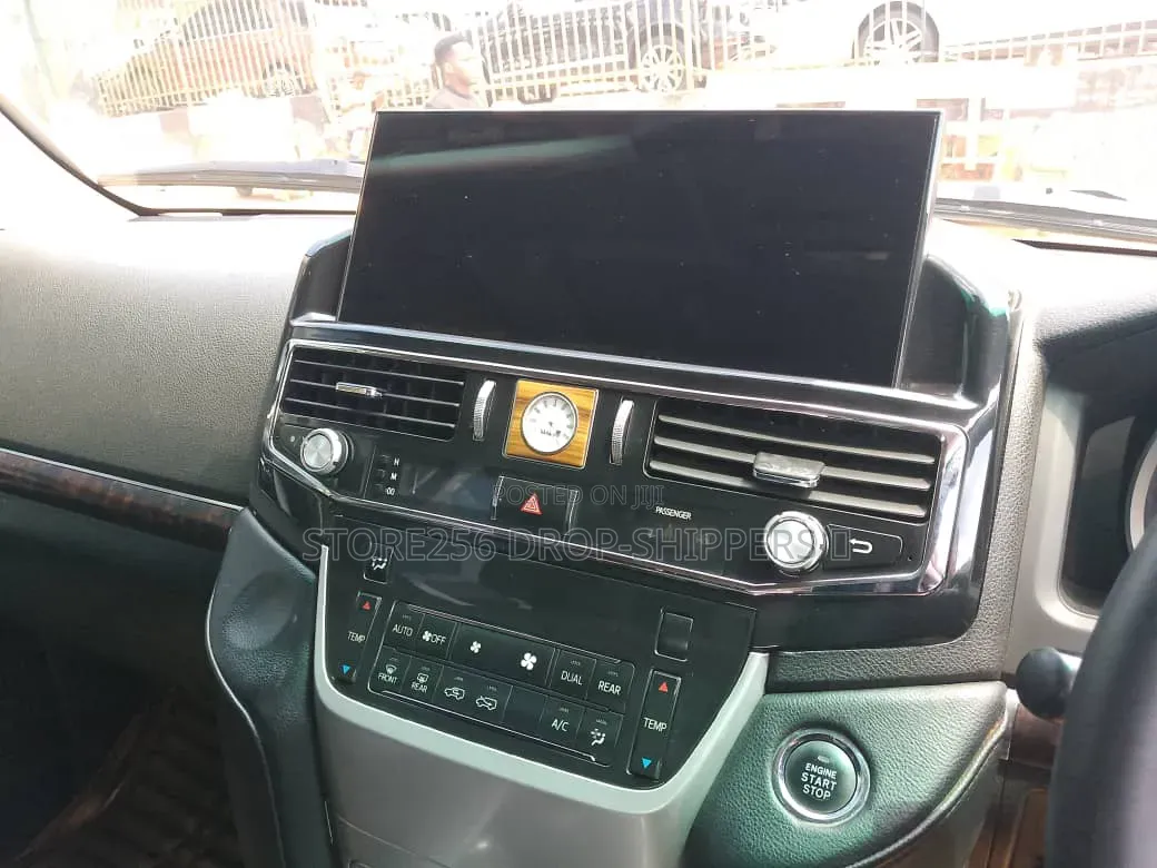 Toyota Land Cruiser 4.6 V8 VXR 2016 Black